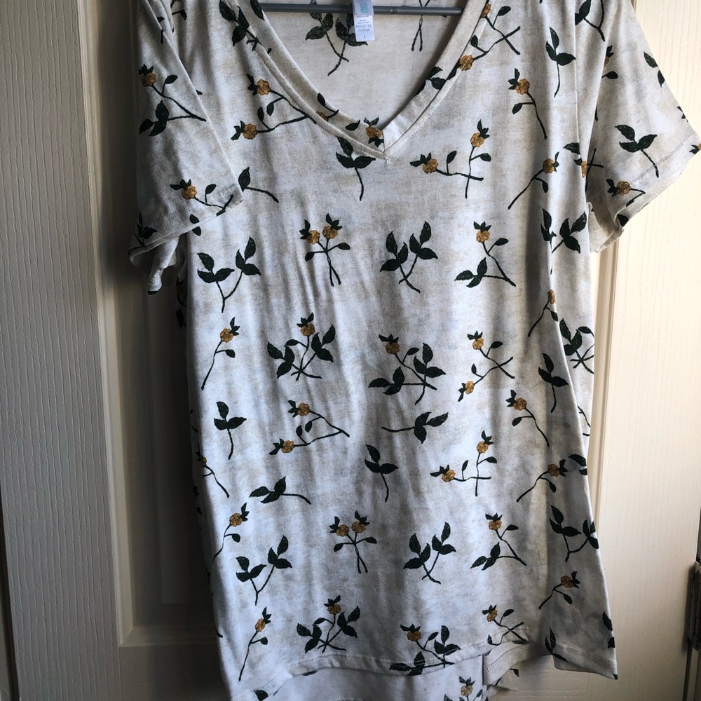 Lularoe top